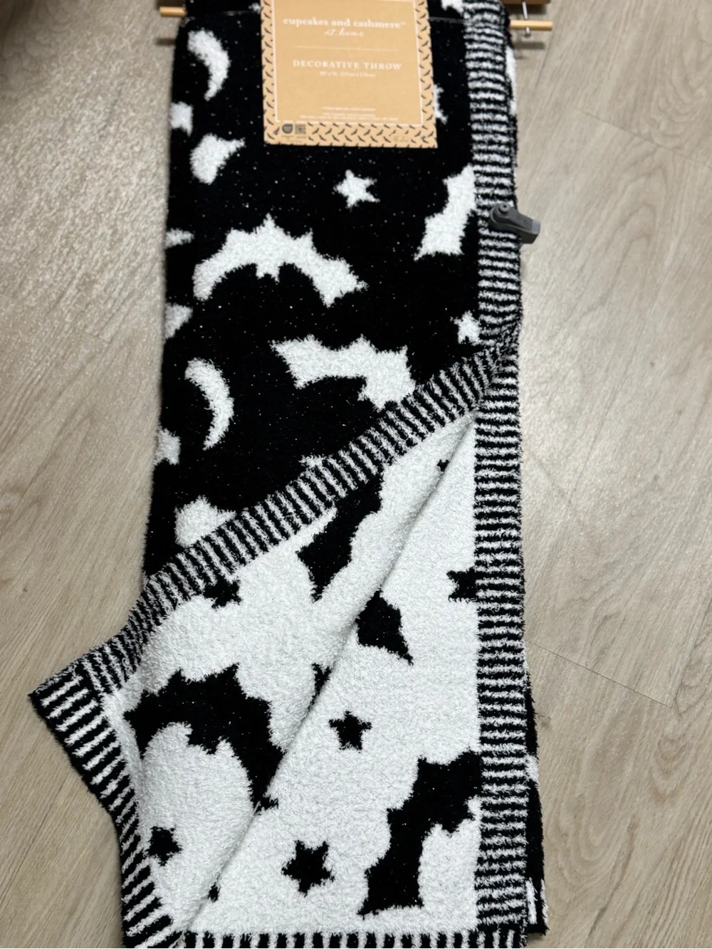 Decorative Black & White Star and Moon Throw Blanket - Unknown Brand